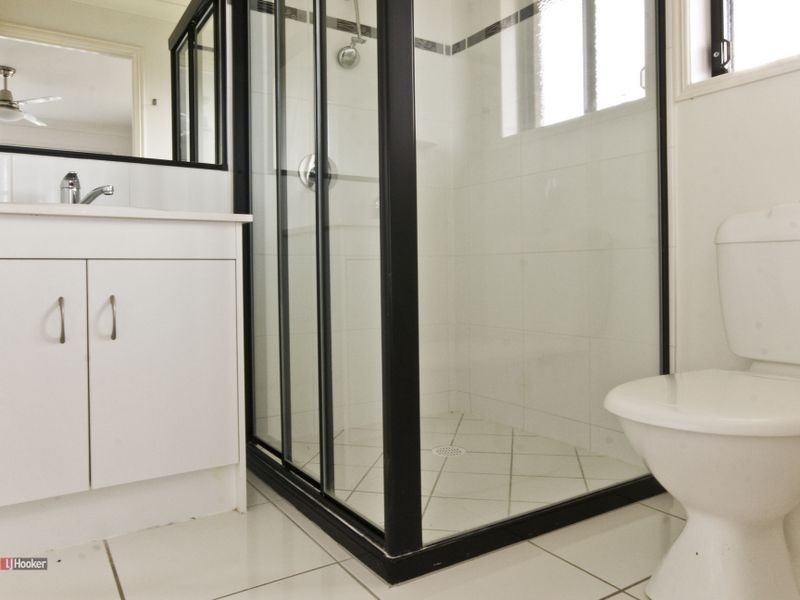 17 Marigold Avenue, Regents Park QLD 4118