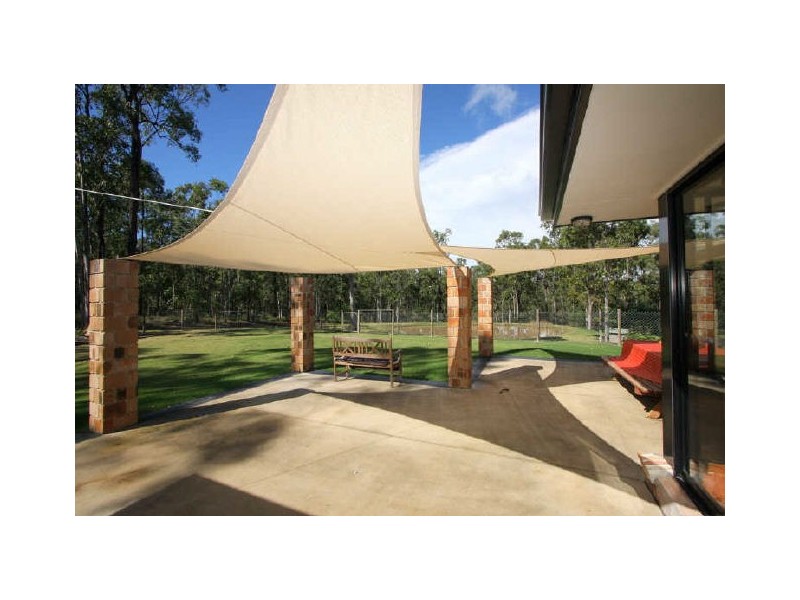 2 Jabiru Avenue, Greenbank QLD 4124