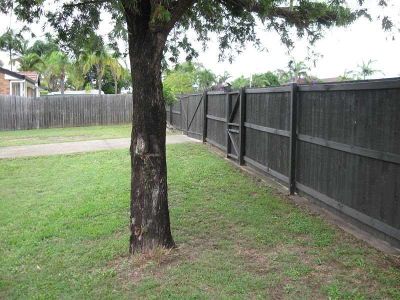 10 Peverell Street, Hillcrest QLD 4118