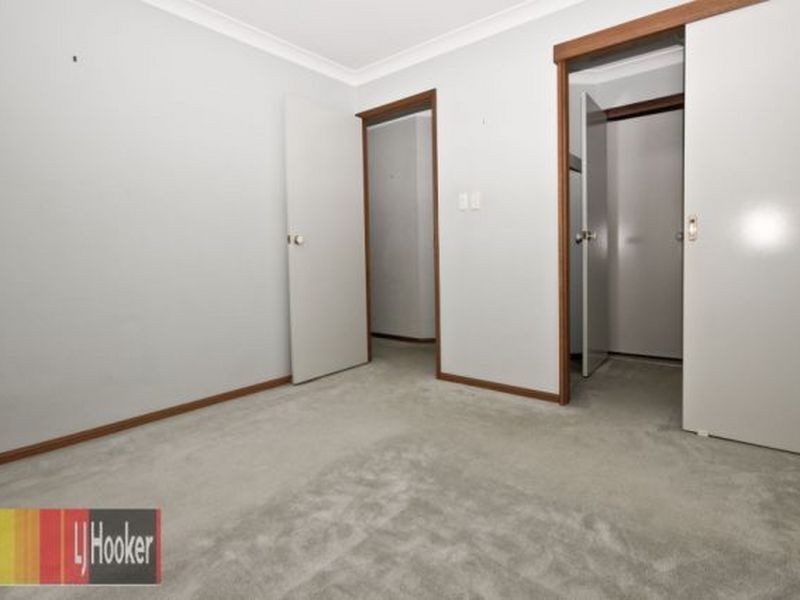 12 Pandanus Court, Regents Park QLD 4118