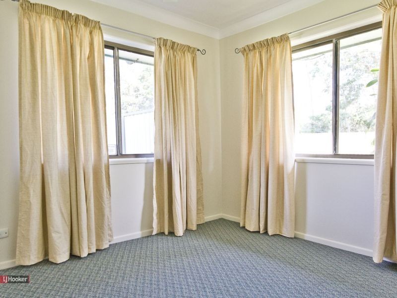 13 Langham Street, Hillcrest QLD 4118