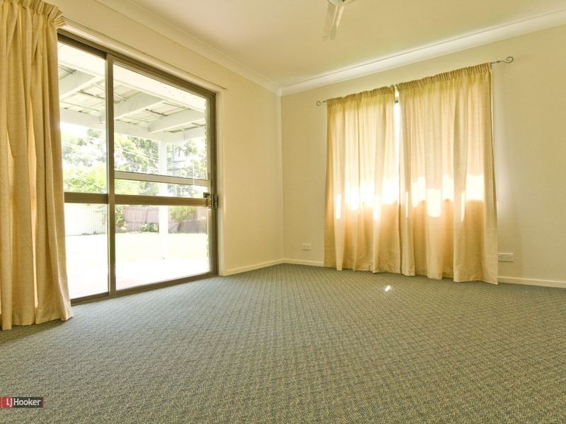 13 Langham Street, Hillcrest QLD 4118