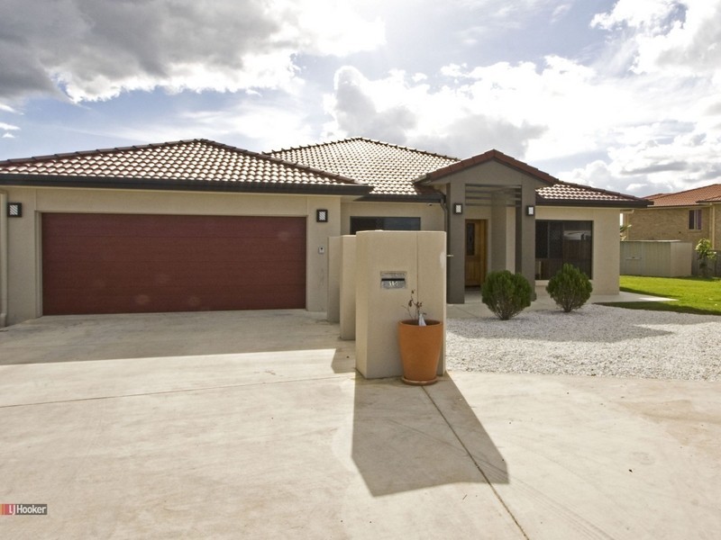 15 Denver Grove, Regents Park QLD 4118