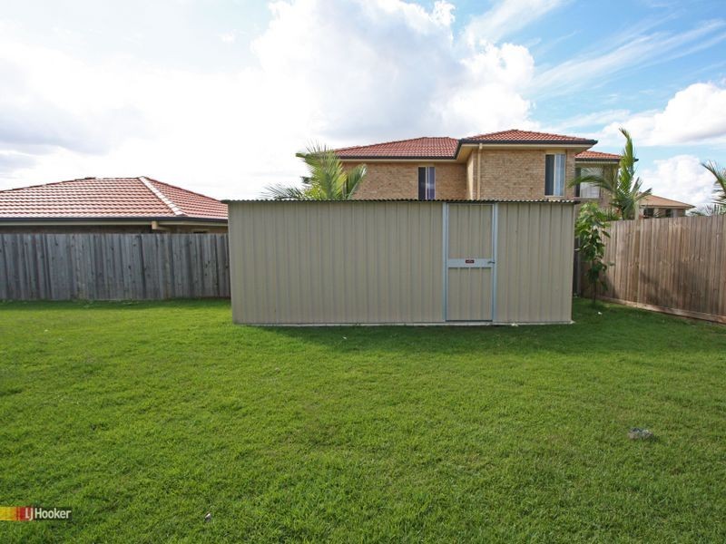 15 Denver Grove, Regents Park QLD 4118