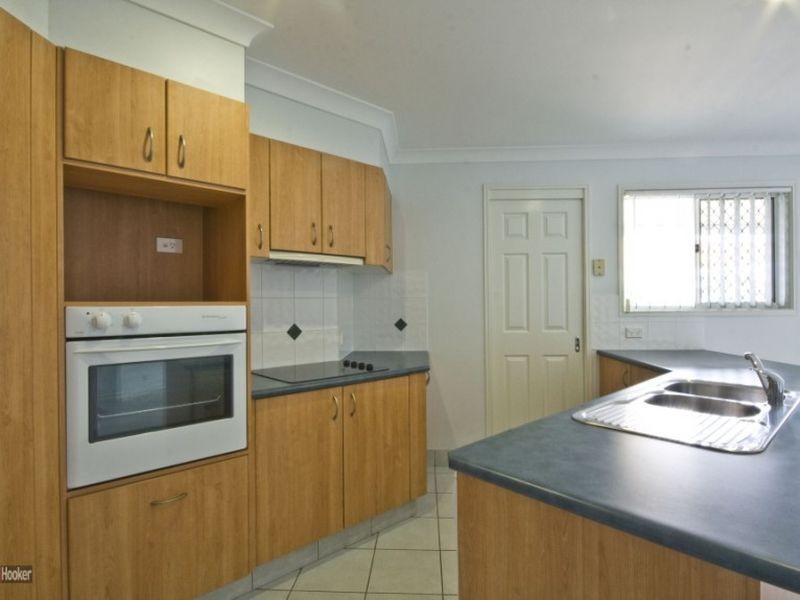 11 Cinear Court, Regents Park QLD 4118