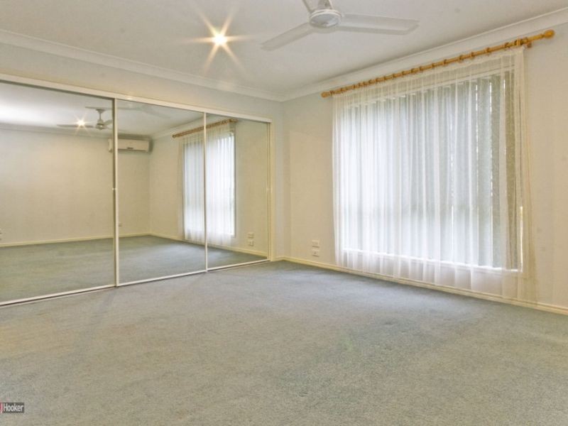 11 Cinear Court, Regents Park QLD 4118