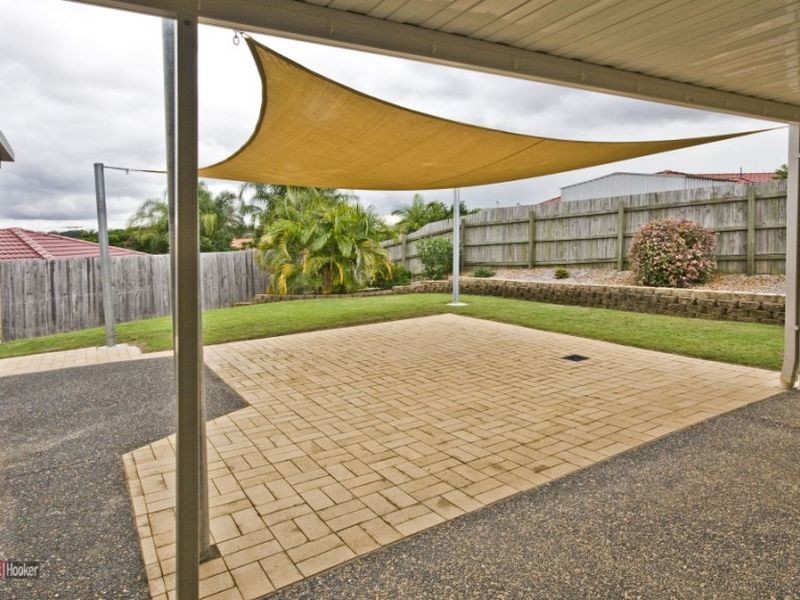11 Cinear Court, Regents Park QLD 4118