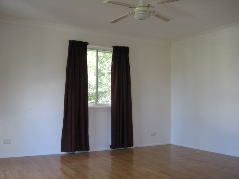 35 Enford Street, Hillcrest QLD 4118