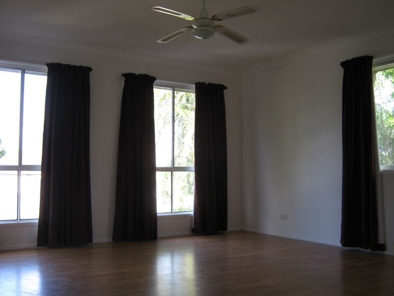 35 Enford Street, Hillcrest QLD 4118
