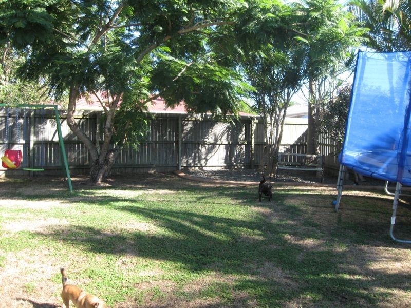 15 Lorraine Street, Crestmead QLD 4132