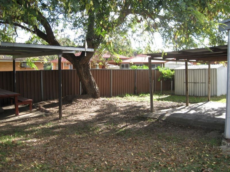 4 Southampton Road, Ellen Grove QLD 4078