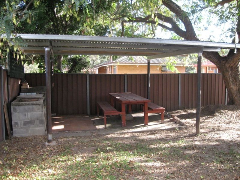 4 Southampton Road, Ellen Grove QLD 4078