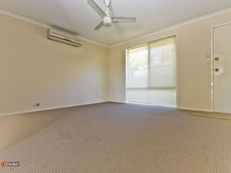 17 Mooloolah Court, Hillcrest QLD 4118