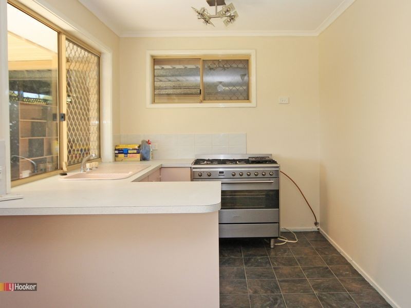 17 Mooloolah Court, Hillcrest QLD 4118