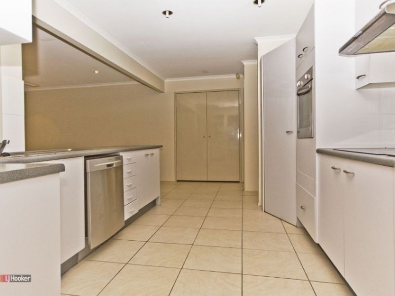 12 Lucida Court, Regents Park QLD 4118