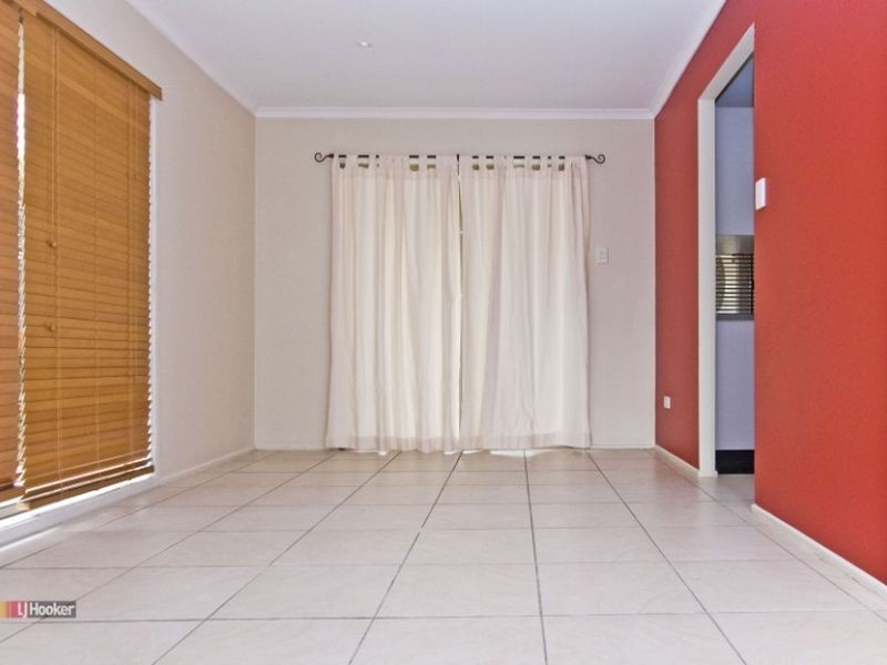 12 Lucida Court, Regents Park QLD 4118