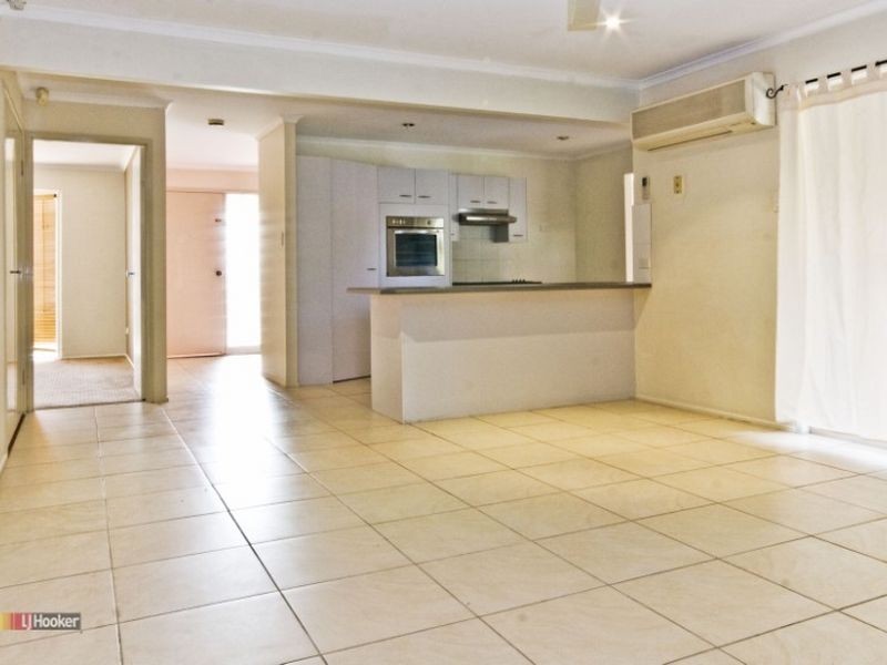 12 Lucida Court, Regents Park QLD 4118