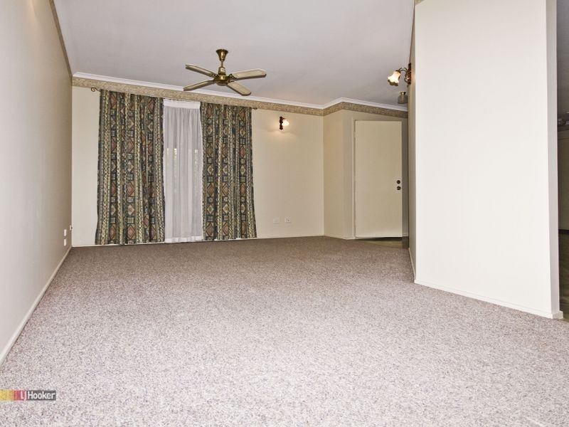 89 Middle Road, Hillcrest QLD 4118