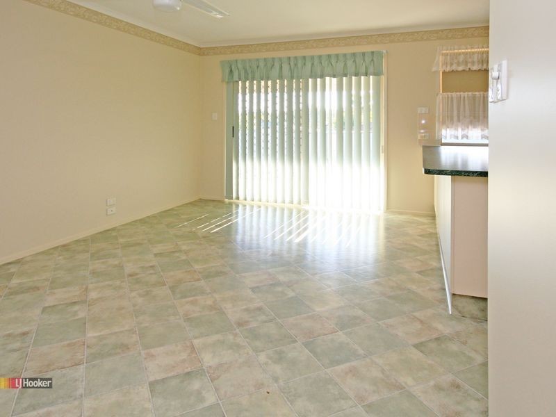 89 Middle Road, Hillcrest QLD 4118