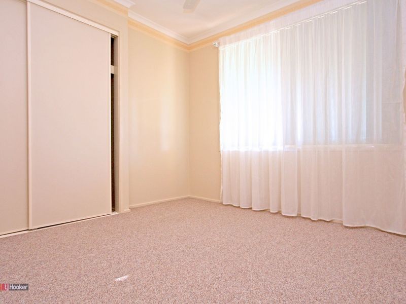 89 Middle Road, Hillcrest QLD 4118