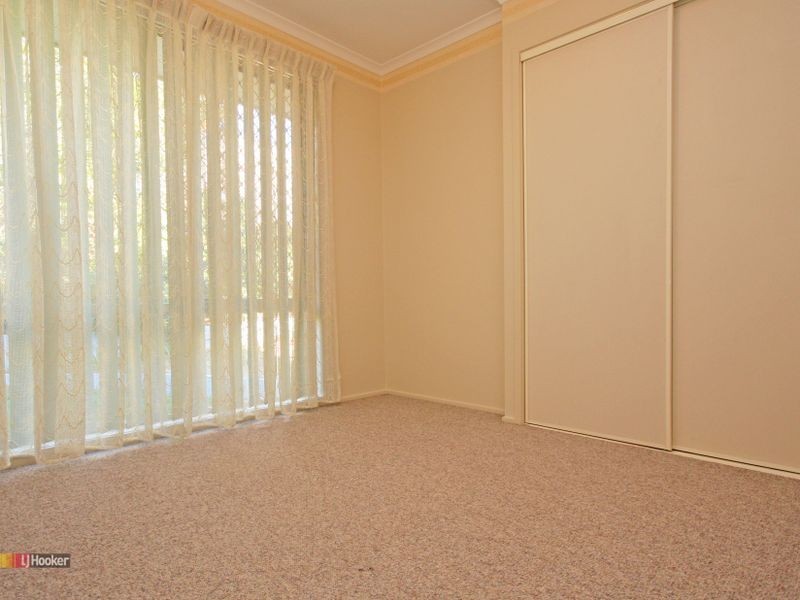 89 Middle Road, Hillcrest QLD 4118