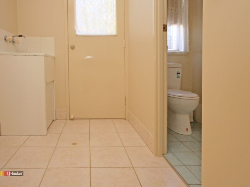 89 Middle Road, Hillcrest QLD 4118