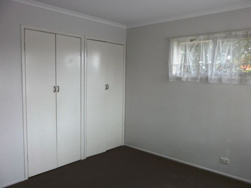 9 Dryade Street, Regents Park QLD 4118