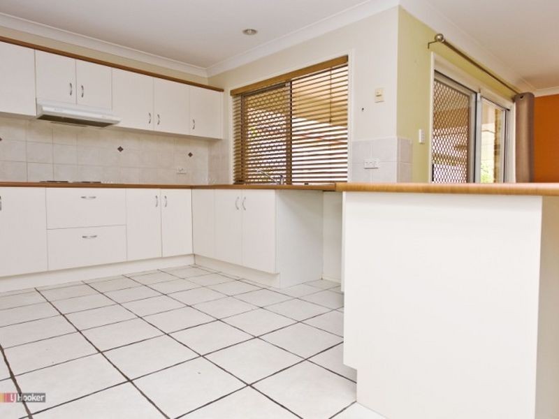 9 Carnegie Close, Parkinson QLD 4115