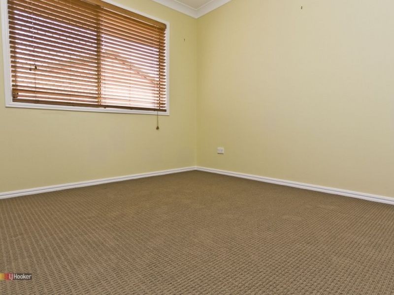 9 Carnegie Close, Parkinson QLD 4115