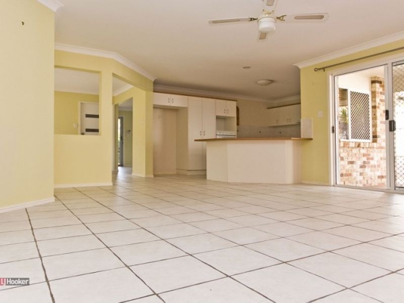 9 Carnegie Close, Parkinson QLD 4115