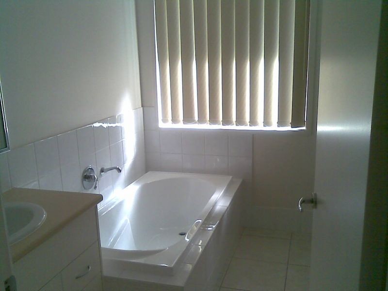 275 Riverhills Drive, Eagleby QLD 4207