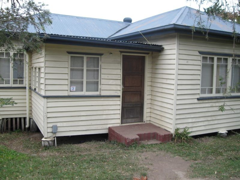 122 Logan Street, Eagleby QLD 4207