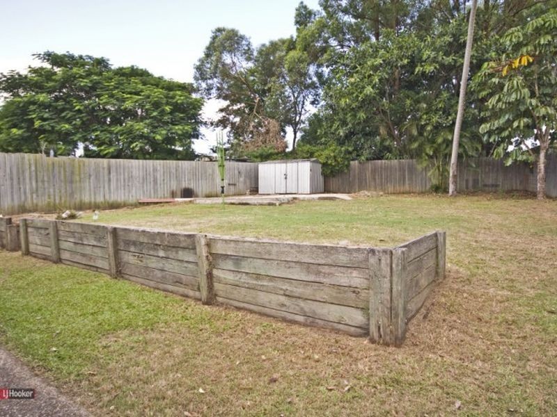 8 Parkland Avenue, Browns Plains QLD 4118