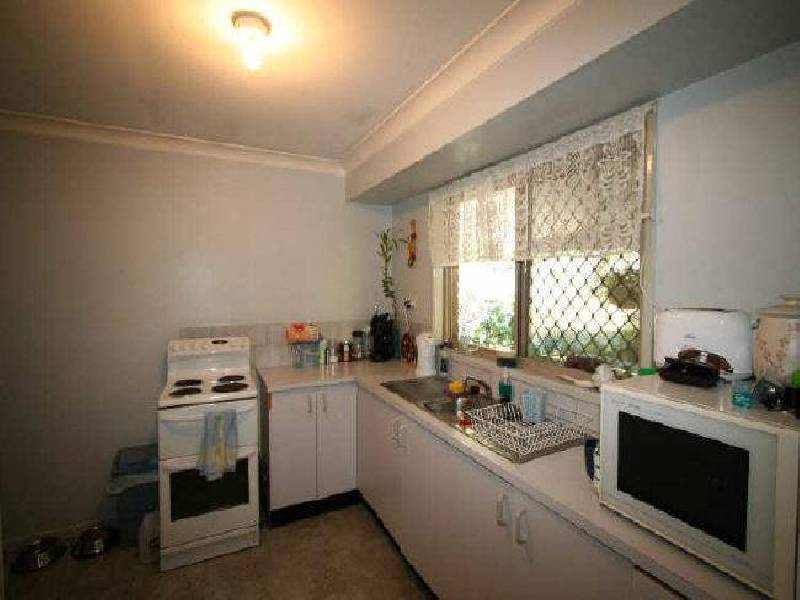9 Ponderosa Street, Hillcrest QLD 4118