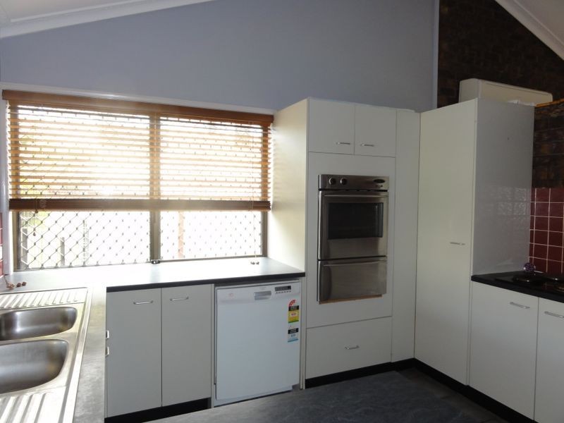 3 Volant Street, Regents Park QLD 4118