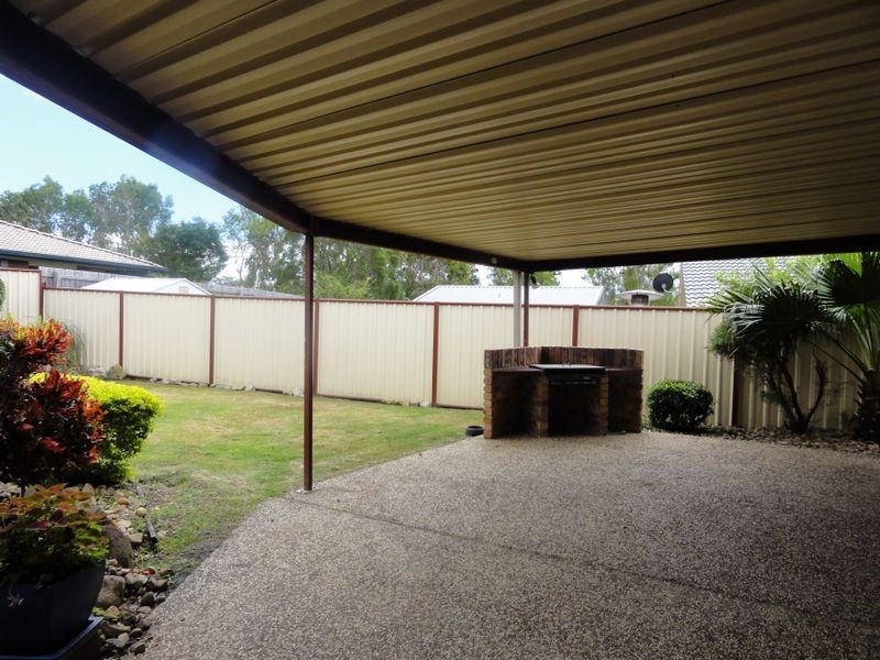 3 Volant Street, Regents Park QLD 4118