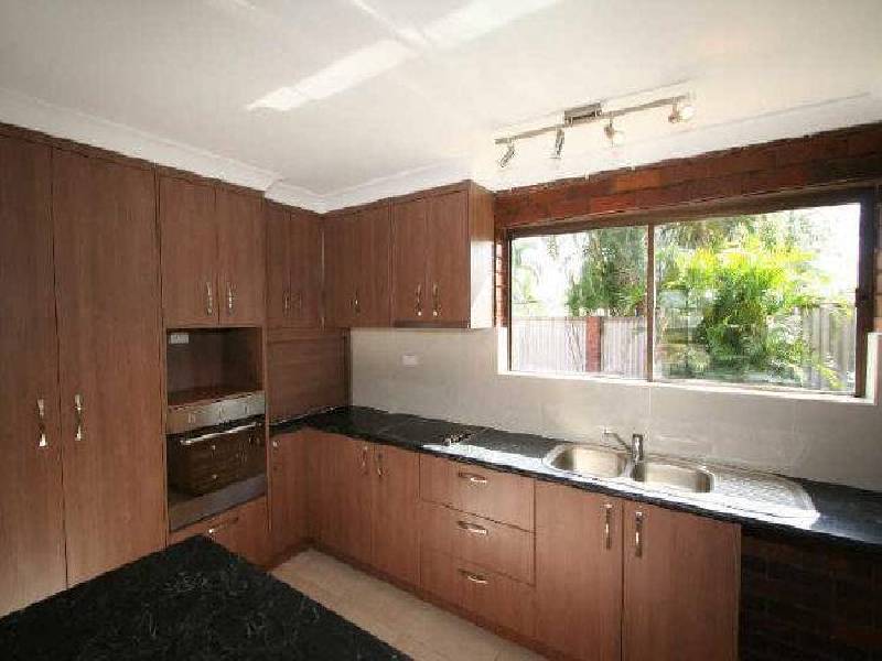 28 Hydrabad Street, Regents Park QLD 4118