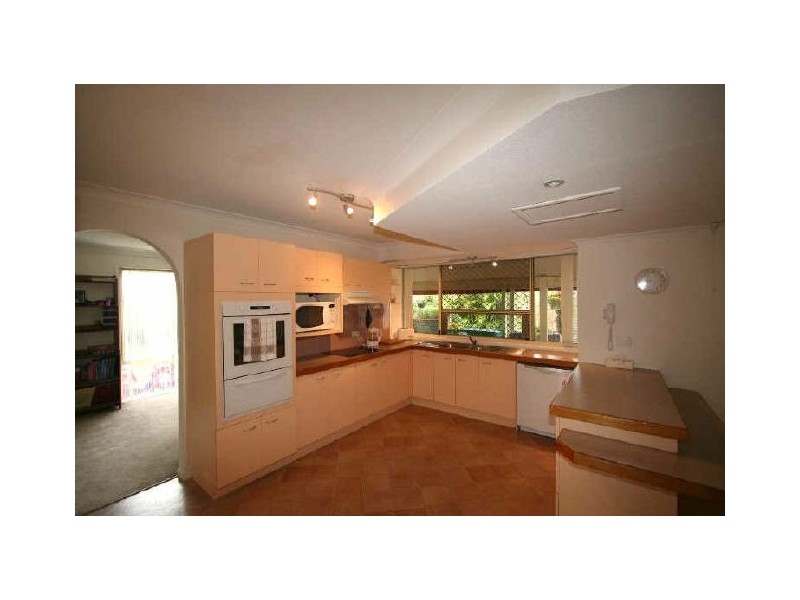 2 Itea Court, Regents Park QLD 4118