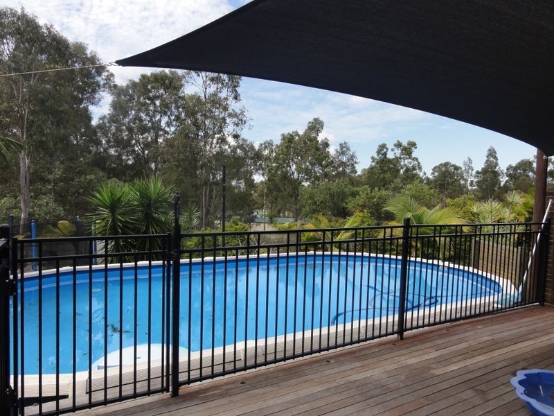 52 Horseshoe Crescent, New Beith QLD 4124