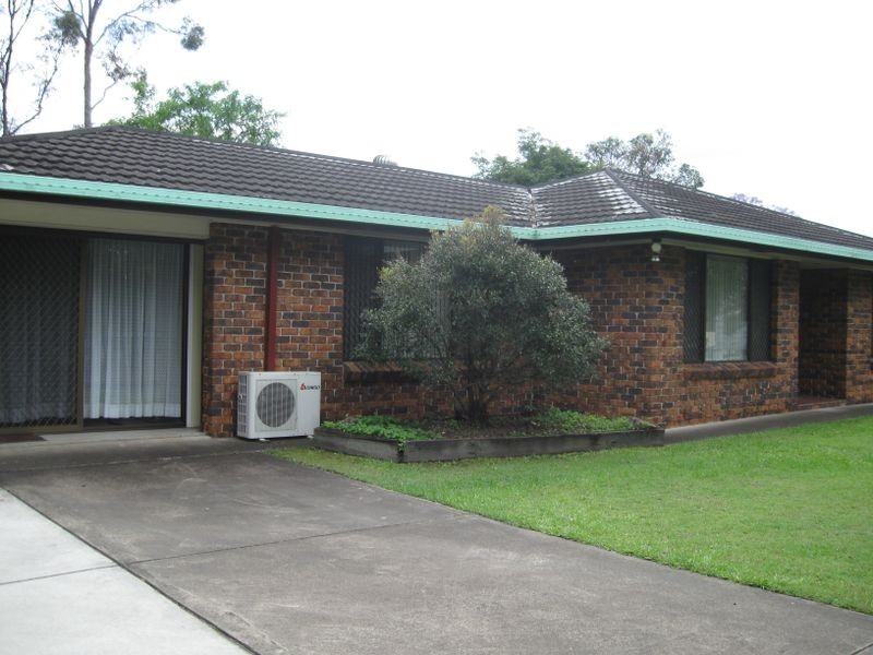 108 Middle Road, Hillcrest QLD 4118