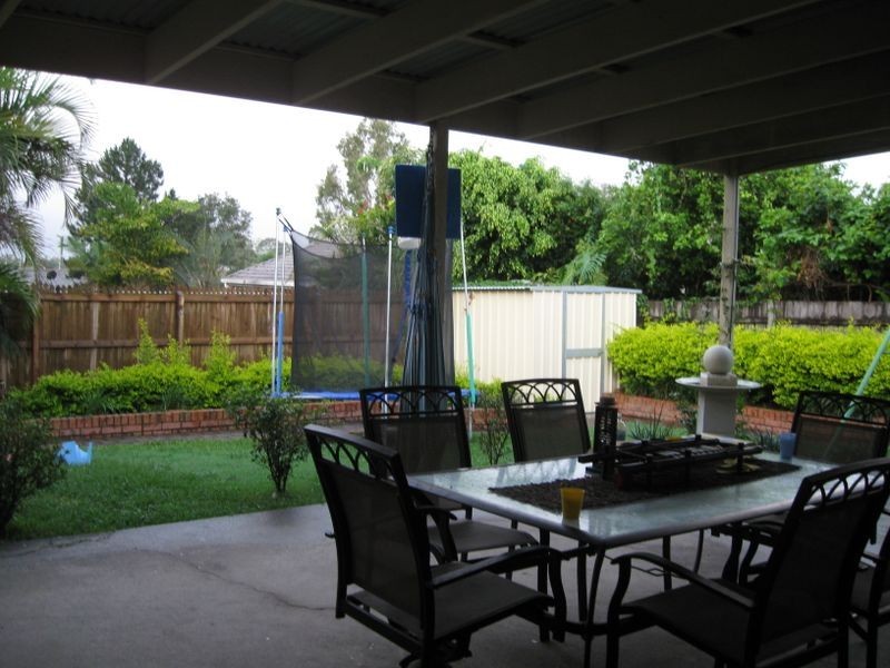 13 Parkside Drive, Crestmead QLD 4132