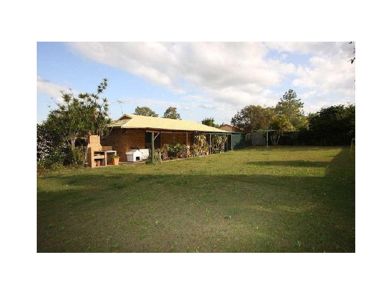 11 Coora Court, Hillcrest QLD 4118