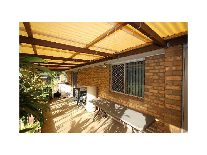 11 Coora Court, Hillcrest QLD 4118