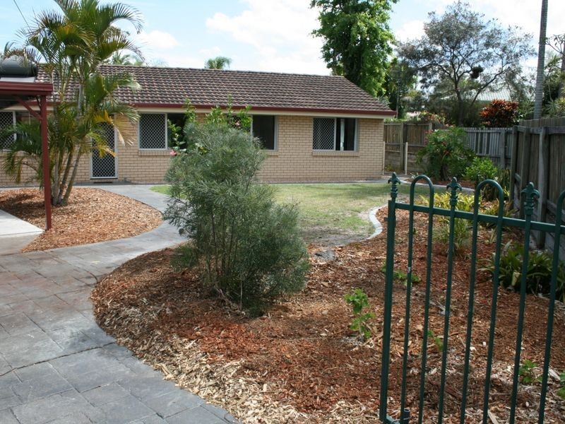 6 Kauri Street, Hillcrest QLD 4118