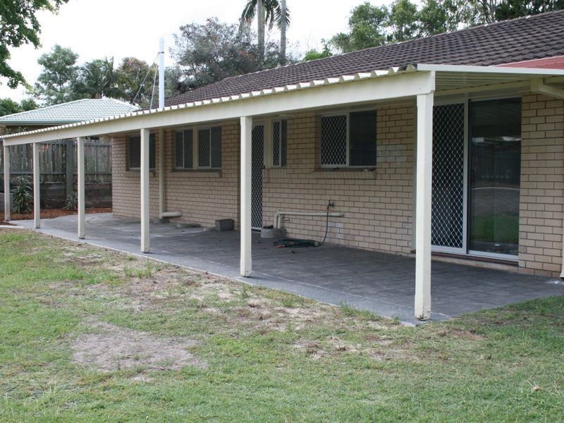 6 Kauri Street, Hillcrest QLD 4118