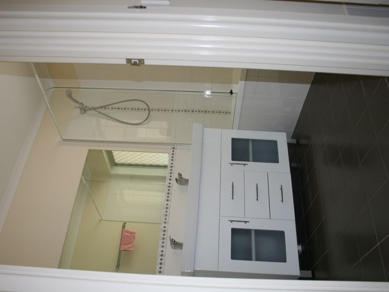 6 Kauri Street, Hillcrest QLD 4118