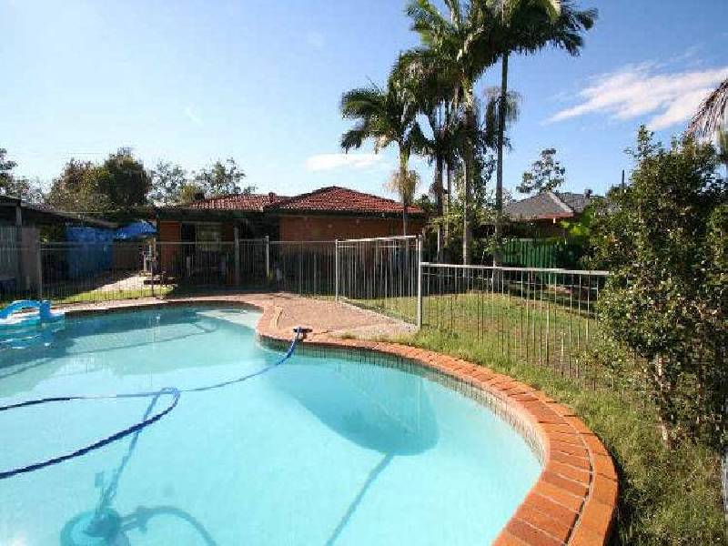 9 Woodview Street, Browns Plains QLD 4118