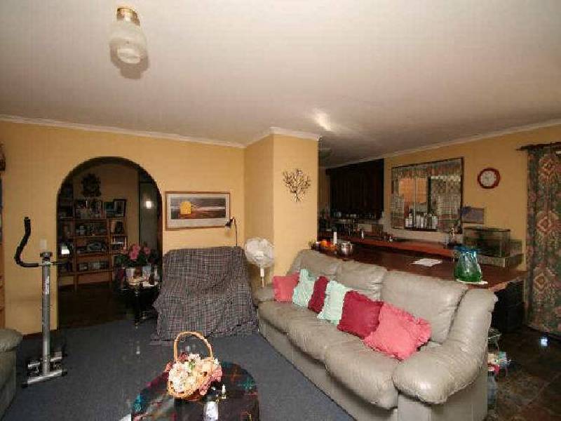 9 Woodview Street, Browns Plains QLD 4118