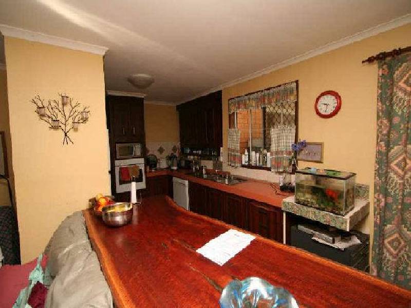 9 Woodview Street, Browns Plains QLD 4118