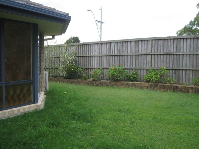 20 Cornell Close, Regents Park QLD 4118
